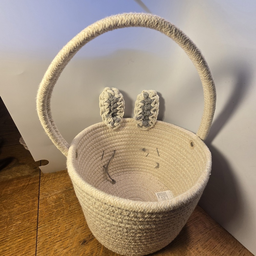 Woven Braided Rope Easter Bunny Rabbit Basket 8" Diam 5.75" H - Picture 2 of 13